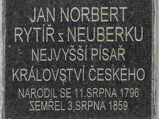 Náhrobní kámen - rytíř z Neuberku